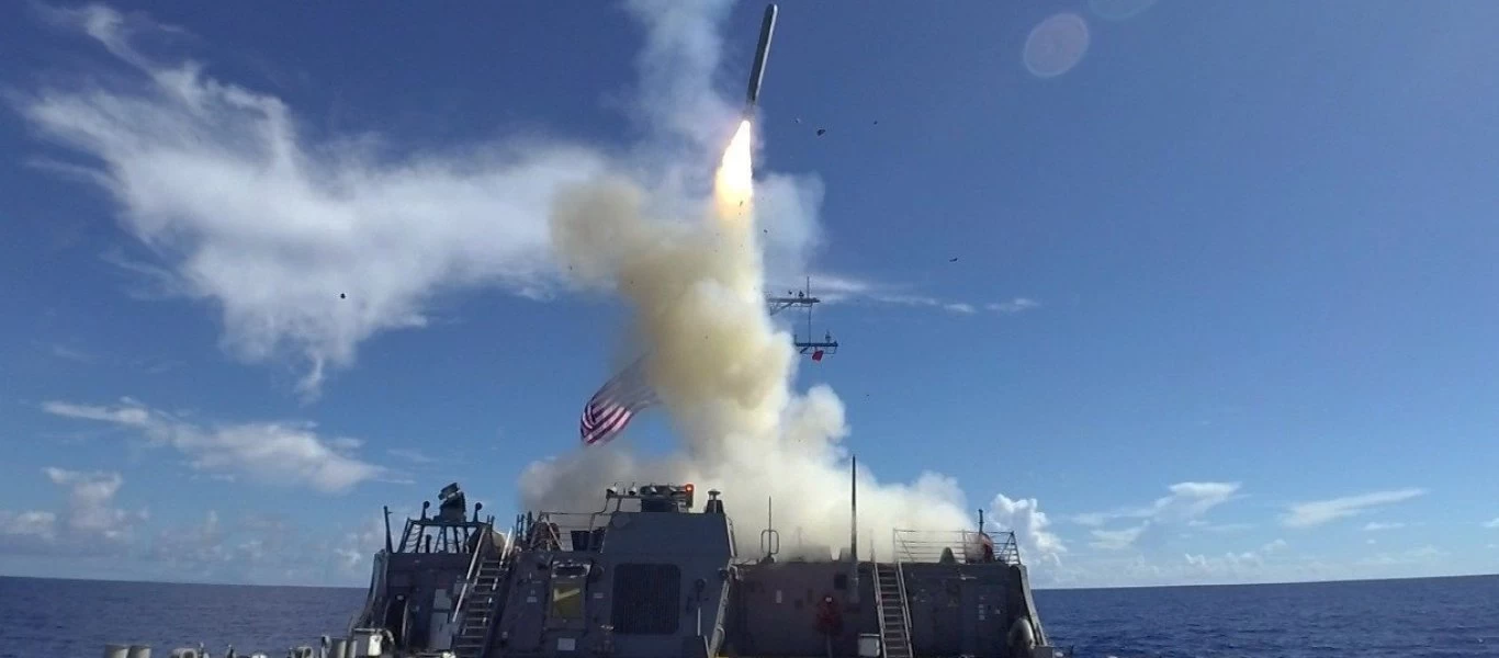 Tomahawk Block V: Το νέο «μακρύ χέρι» του αμερικανικού ναυτικού (βίντεο)